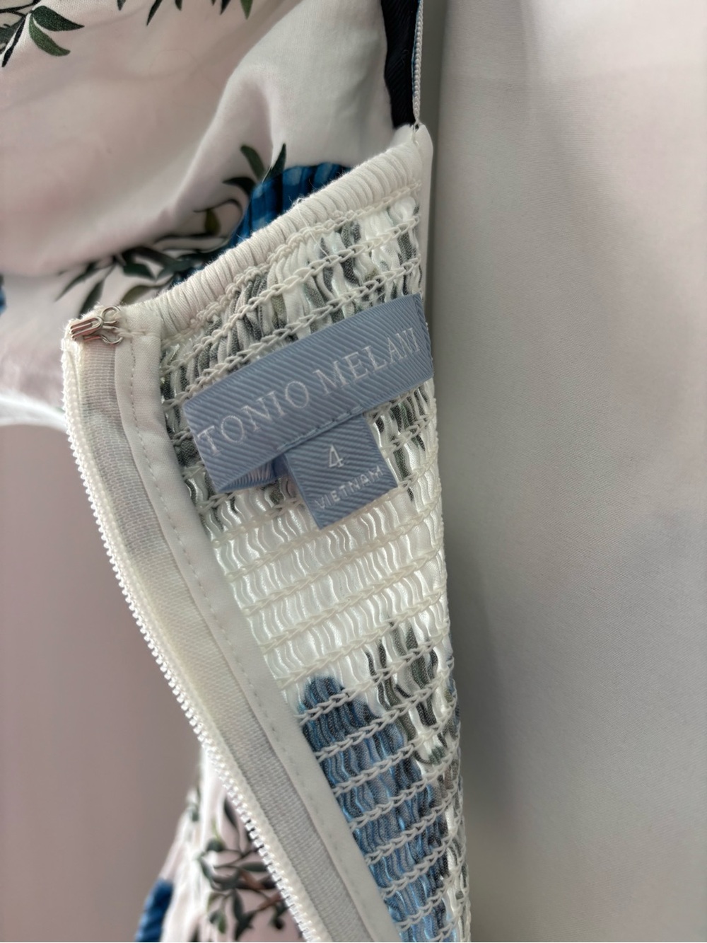 ANTONIO MELANI White Dress with Blue Shell Print - Picture 6 of 6